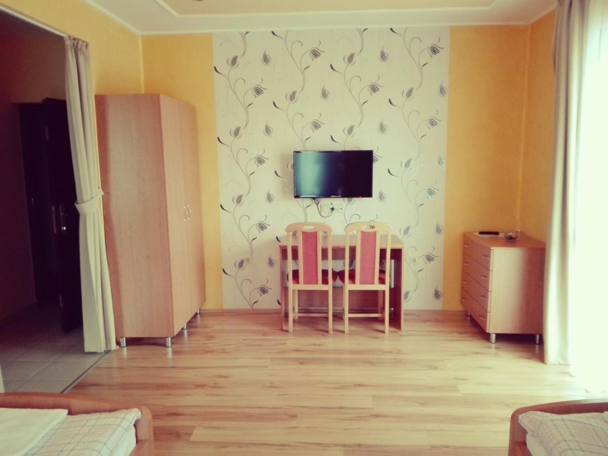 Fonix Apartmanhaz Nagypáli Exterior photo