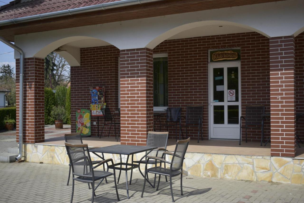 Fonix Apartmanhaz Nagypáli Exterior photo