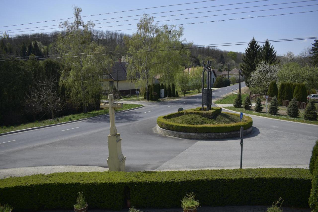 Fonix Apartmanhaz Nagypáli Exterior photo
